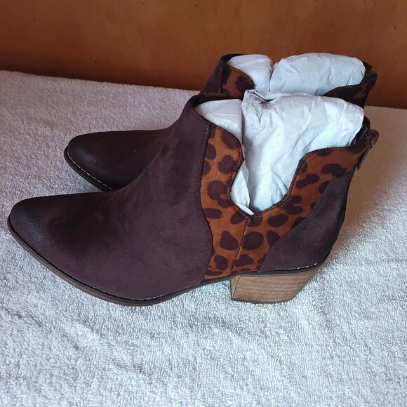 Pierre Dumas Women's Brown Leopard Print Ankle Boots Size 6M NIB - Picture 6 of 7